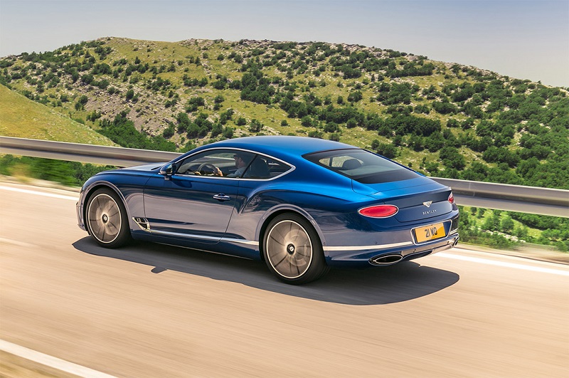 Bentley Continental GT 2019:   (4 )