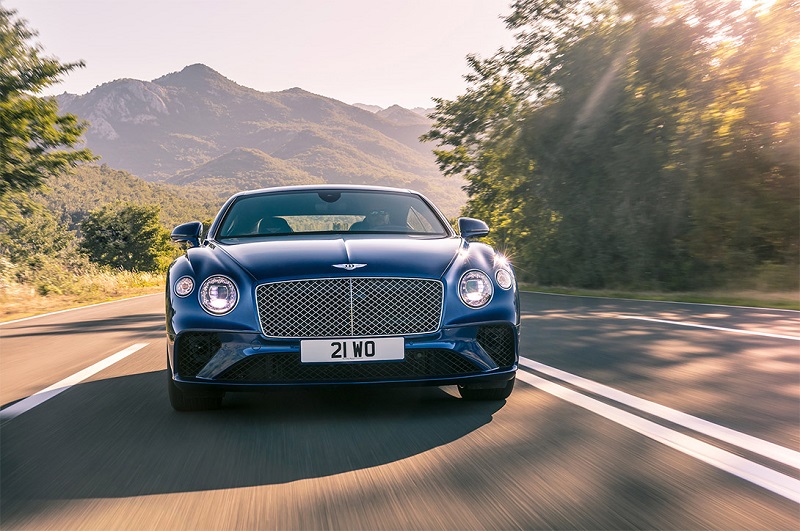 Bentley Continental GT 2019:   (4 )