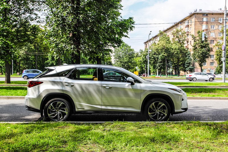Тест-драйв: Lexus RX 450h (10 фото)