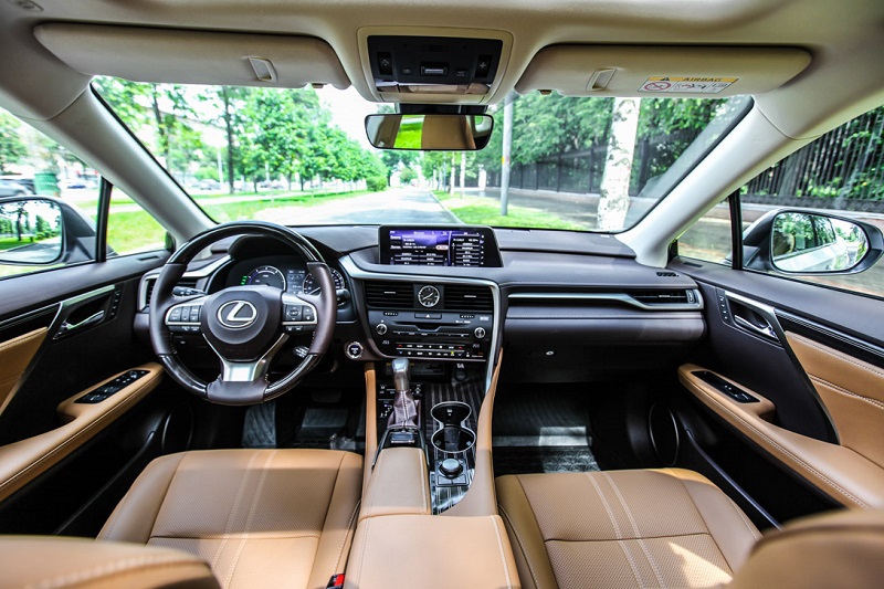 Тест-драйв: Lexus RX 450h (10 фото)