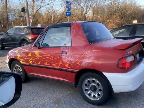 Необычный тюнинг автомобилей (35 фото)