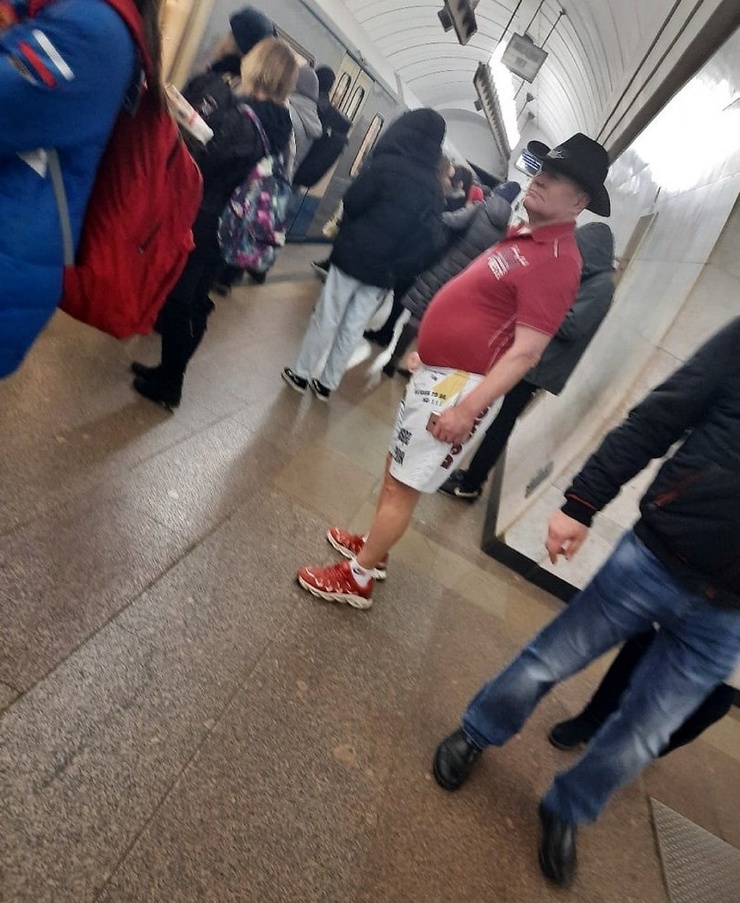 Чудаки из подземки (40 фото)