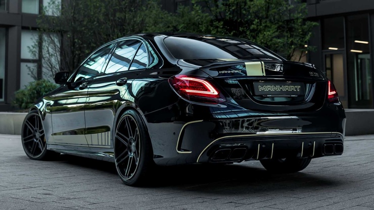   Mercedes-AMG C63  V8