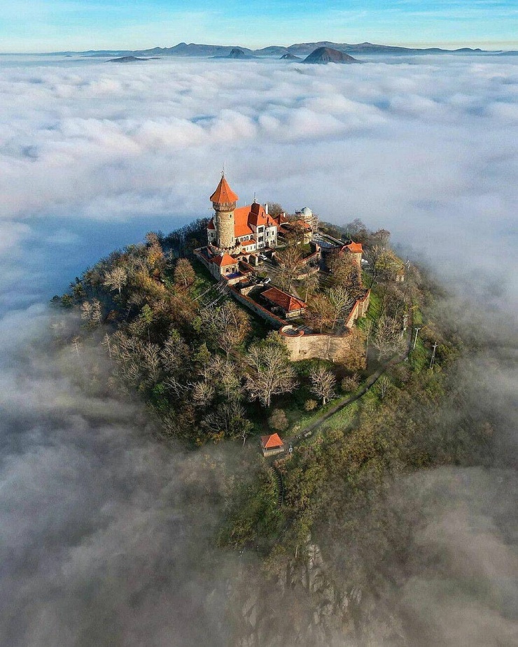 Веселые приколы и мемы из сети (33 фото)